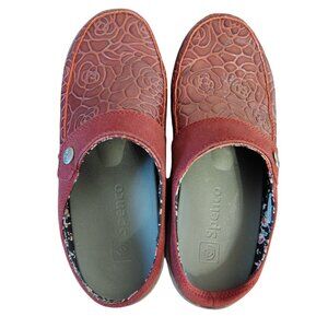 Spenco 8W Women's Slip on Mule Shoes, Embossed Flower Leather Maroon Red